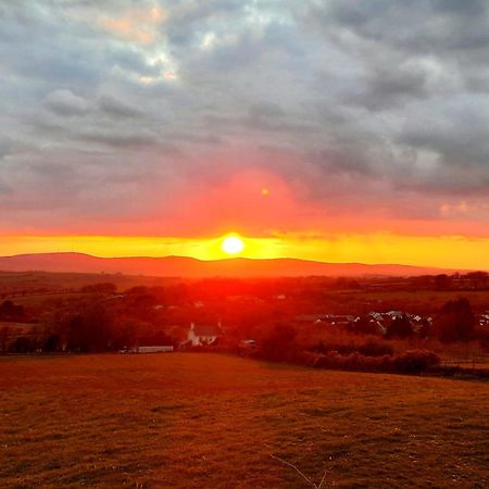 Summit Camping Kit Hill Cornwall Panoramic Views Grass Pitch From 15Pn Or Bella Bell Tent 75Pn Callington Esterno foto