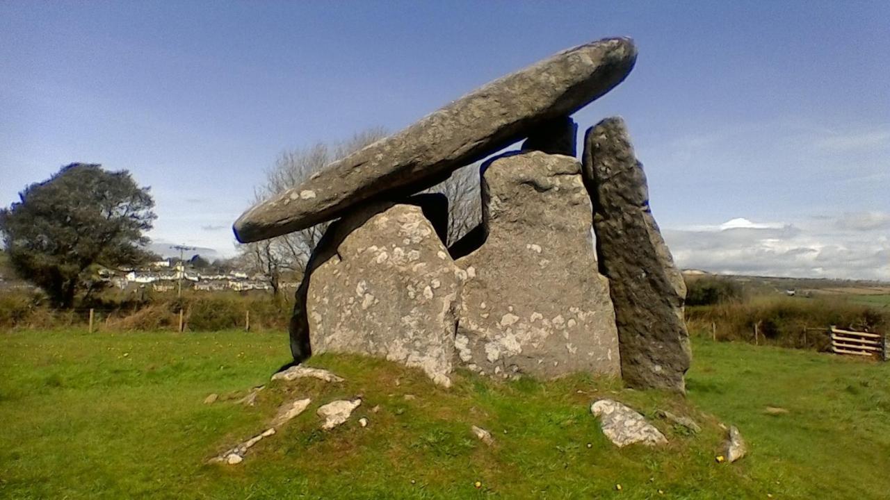 Summit Camping Kit Hill Cornwall Panoramic Views Grass Pitch From 15Pn Or Bella Bell Tent 75Pn Callington Esterno foto