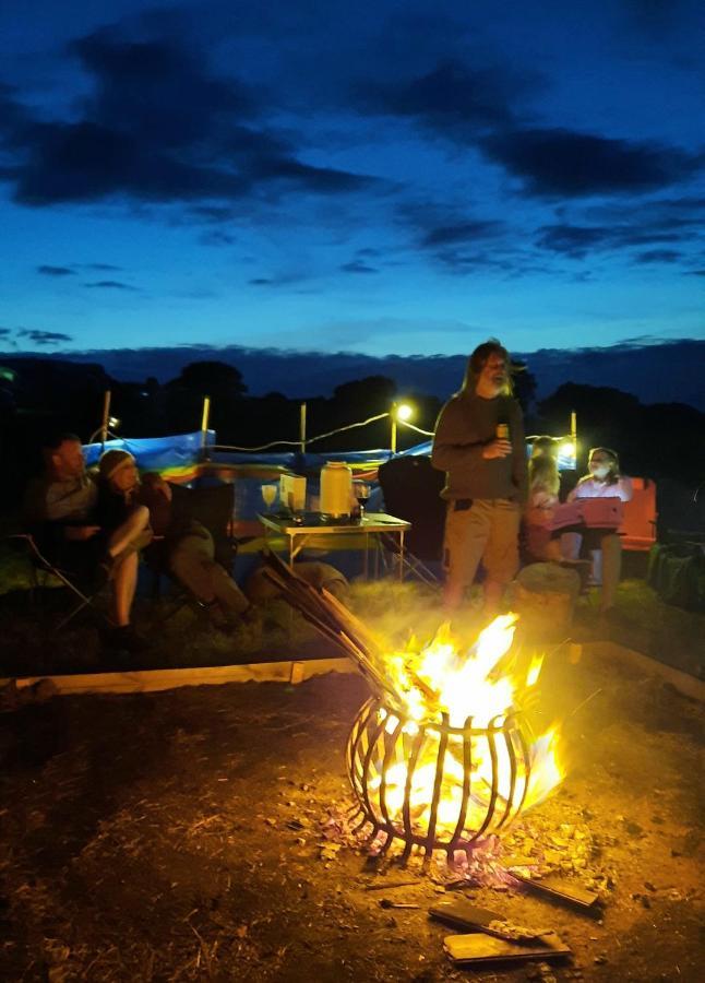 Summit Camping Kit Hill Cornwall Panoramic Views Grass Pitch From 15Pn Or Bella Bell Tent 75Pn Callington Esterno foto